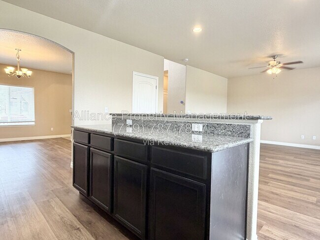 Building Photo - 7270 Araia Dr