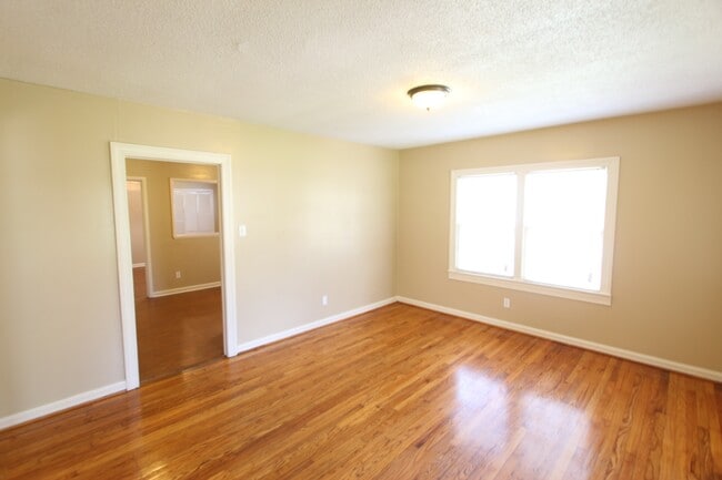 Building Photo - 505 Sunrise Blvd