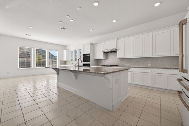 Building Photo - 7707 Lavender Ct