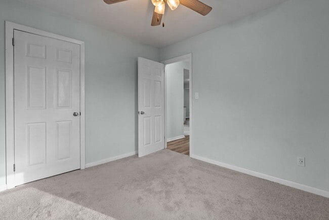 Building Photo - NEW RENTAL ALERT: Beautiful 4-Bed Home in Hampton — Available NOW!