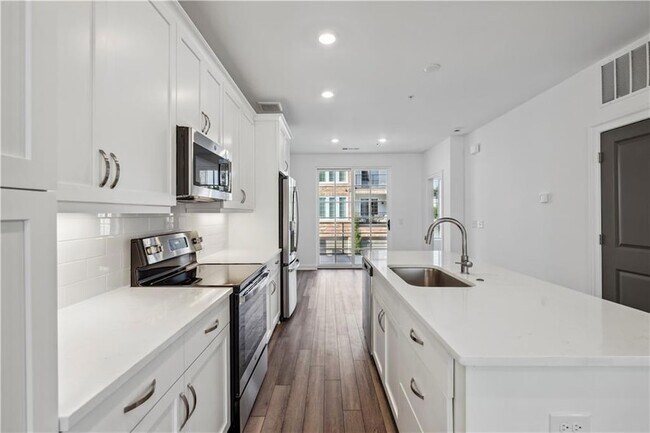 Building Photo - 432 Burton Dr