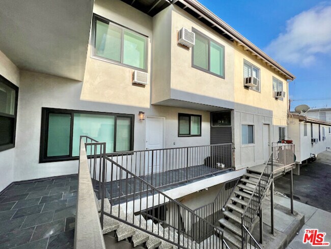 Building Photo - 11700 Dorothy St