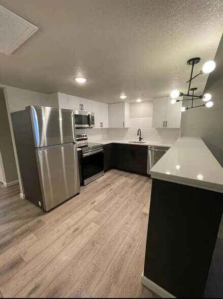 Building Photo - 111 S Meldrum St