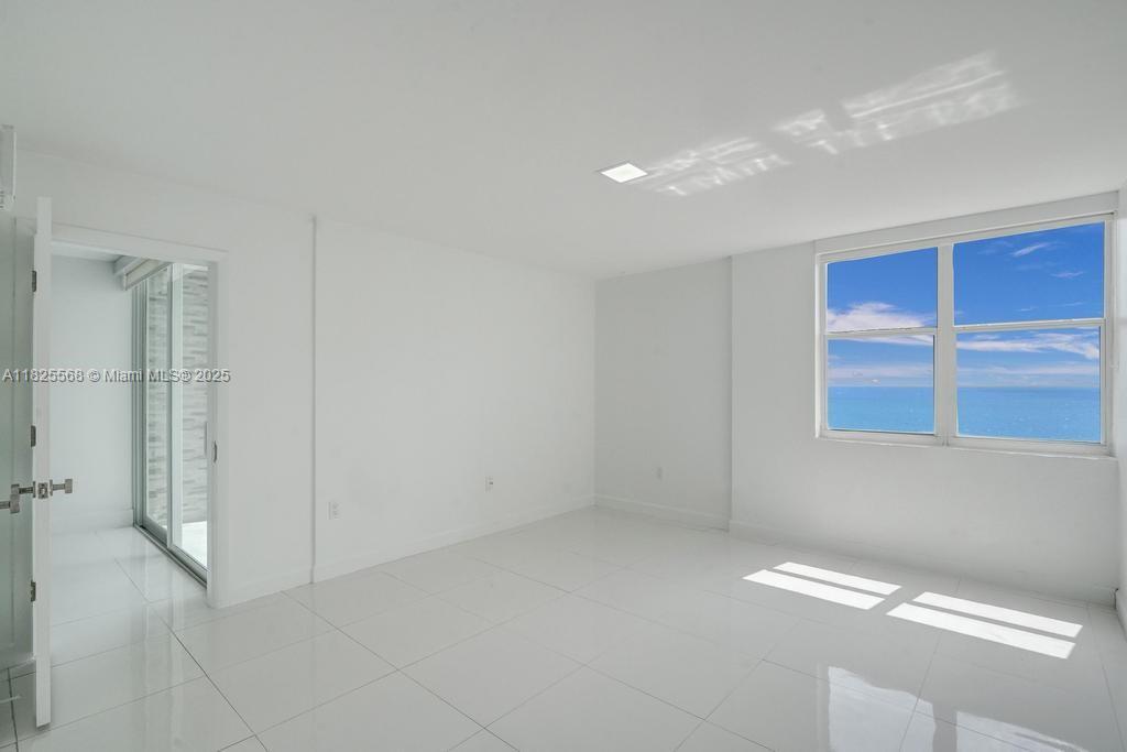 Building Photo - 6450 Collins Ave
