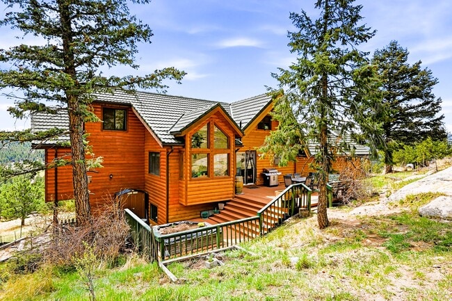 Building Photo - 6060 Kilimanjaro Dr