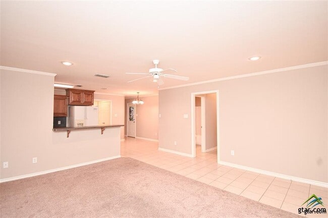 Building Photo - 8328 Garrett Dr