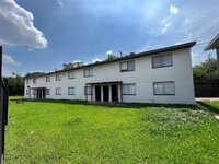 Building Photo - 1133 N Durham Dr