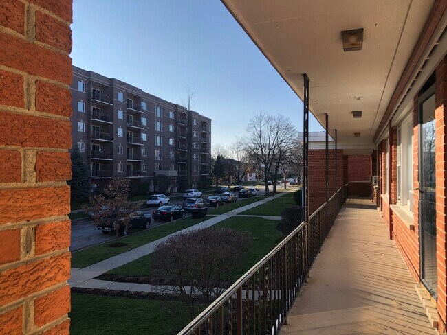 Front 2nd Floor View - 1348 Brown St