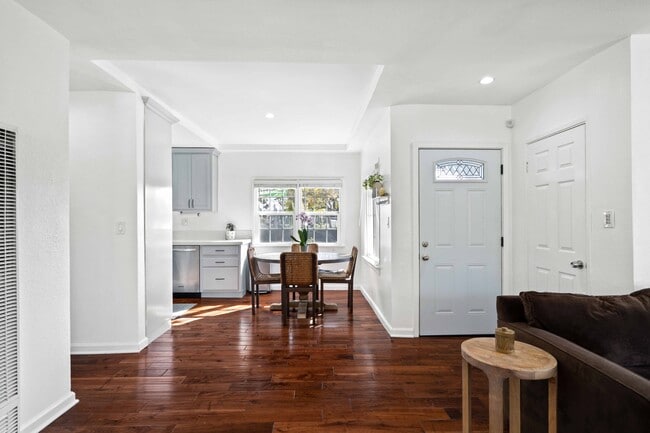 Dining area - 2320 S Genesee Ave