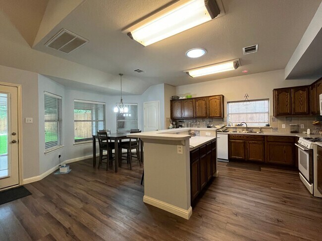 Building Photo - Spacious 3/2.5 in Anderson Mill with AMAZI...