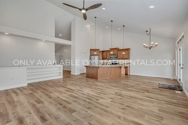 Building Photo - 2979 Desert Forest Ln