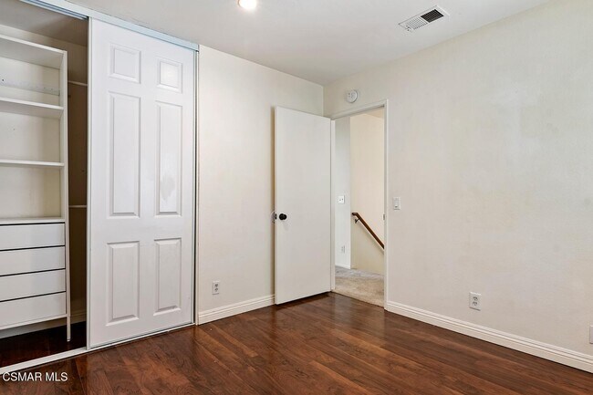 Building Photo - 959 Via Colinas