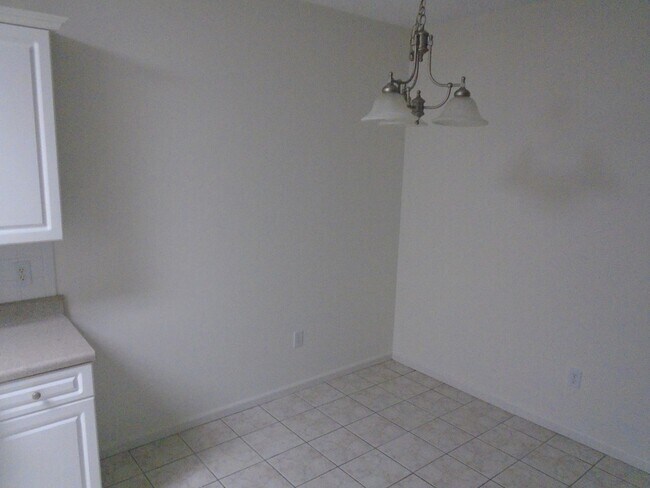 Building Photo - 645 Brandermill Rd