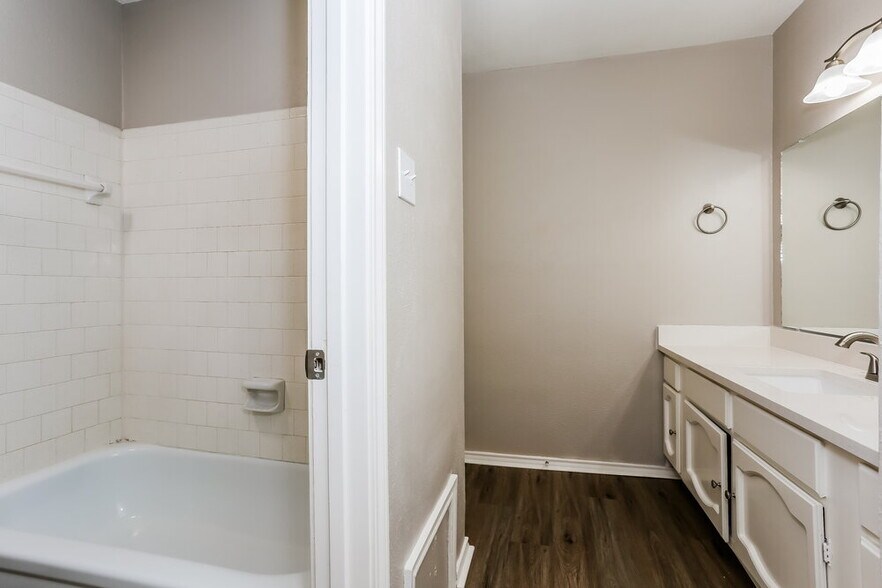 Building Photo - 5419 Deer Timbers Trail