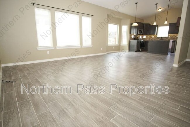 Building Photo - 14364 Tobe Davis Dr
