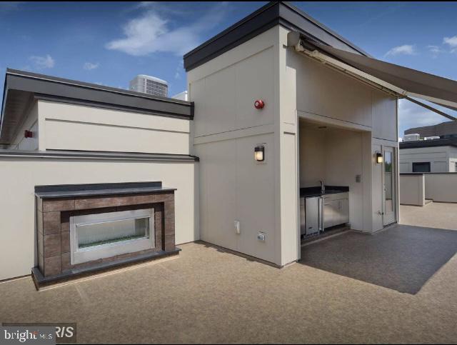 Building Photo - 6670 Eames Wy
