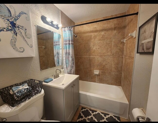 Building Photo - 3409 Sloan Rd