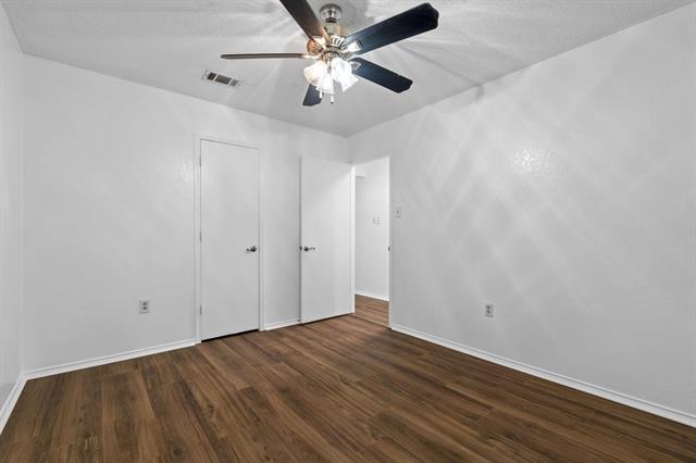 Building Photo - 6007 Brentcove Dr