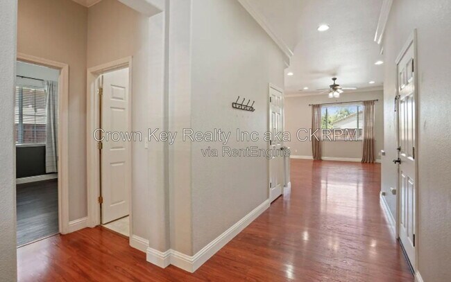 Building Photo - 229 Wisteria Ln