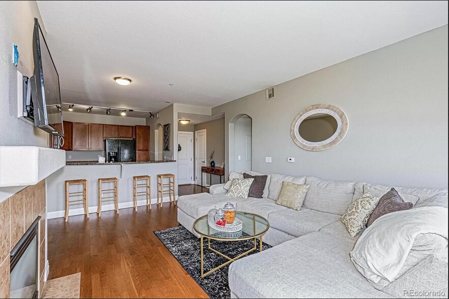 Living Room, Kitchen, Entry Way - 9059 E Panorama Cir