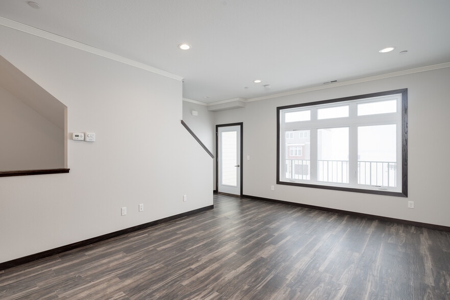 Building Photo - 2192 Rolling Green Trl