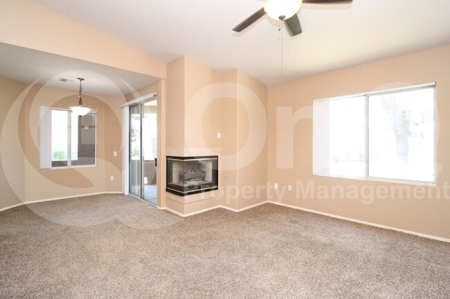 Building Photo - 2929 W Yorkshire Dr
