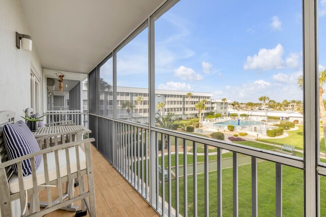 Building Photo - New Smyrna Fully Furnished 2BD/2BA Beach Condo in Waterfront Community!