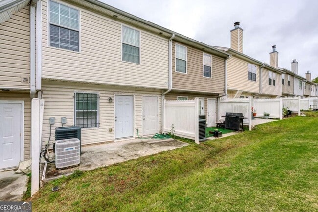 Building Photo - 2913 Vining Ridge Terrace