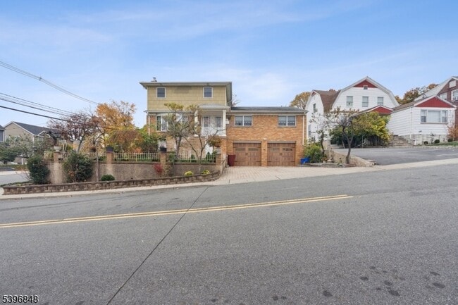 Building Photo - 3 Witherspoon St