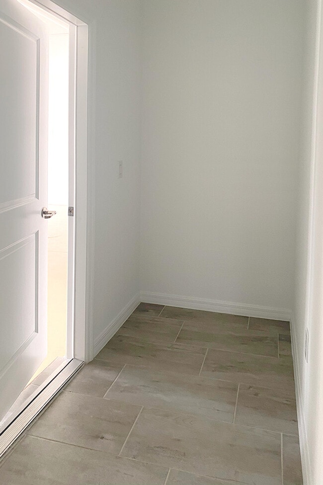 Building Photo - 24237 Spartina Dr
