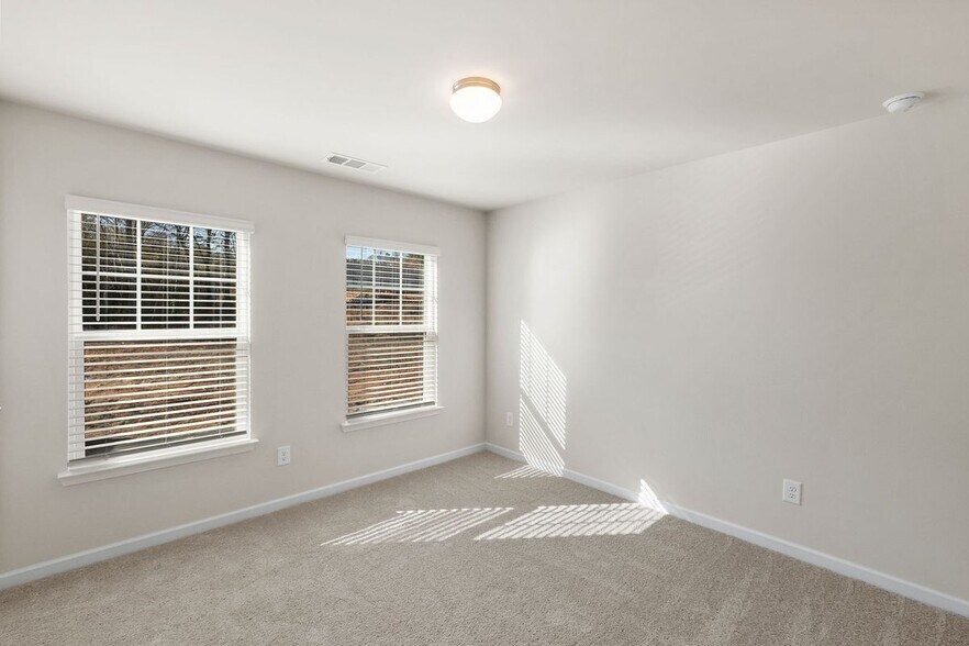 Building Photo - 384 Whitetail Cir