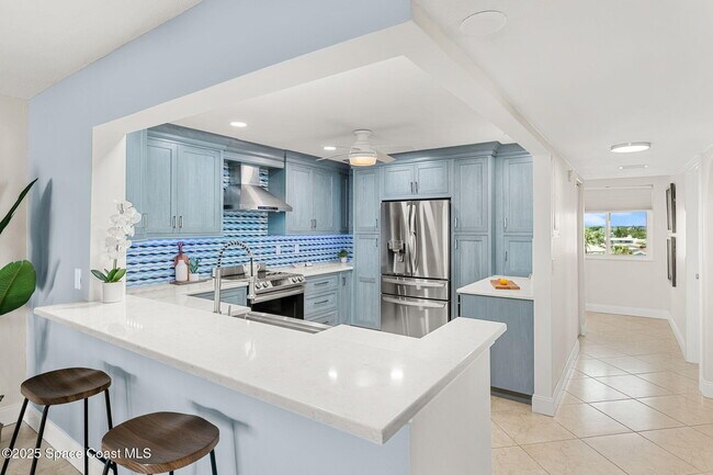 Building Photo - 1125 Jimmy Buffett Mem Hwy