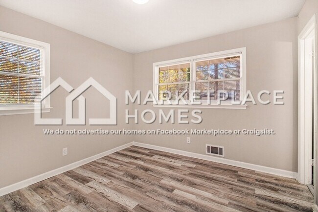 Building Photo - 3985 Cliftondale Pl