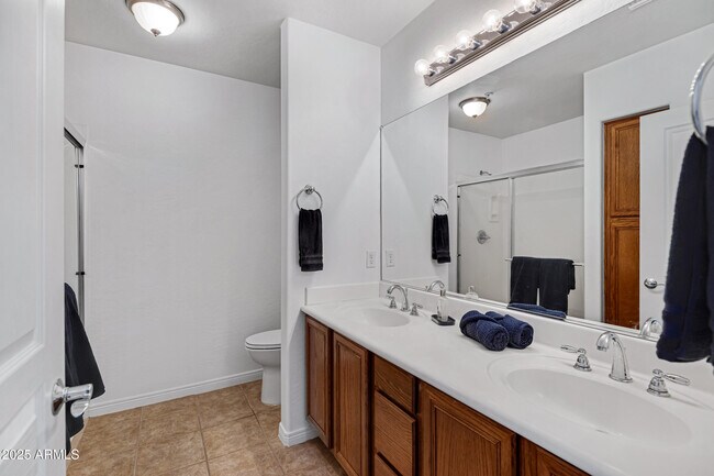 Building Photo - 2989 N 44th St