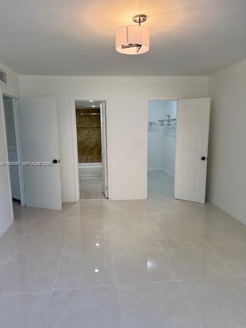 Building Photo - 3101 Oakland Shores Dr