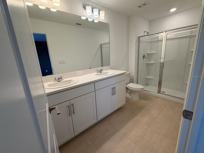 Building Photo - 11636 Glenside Ter