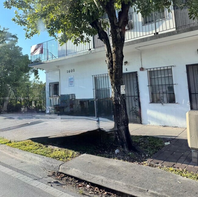 Building Photo - 1601 NW 62nd St