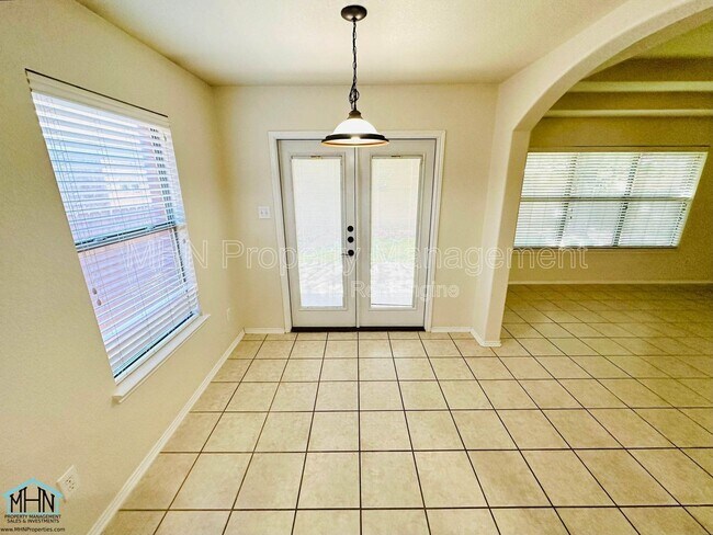 Building Photo - 5619 Cross Pond