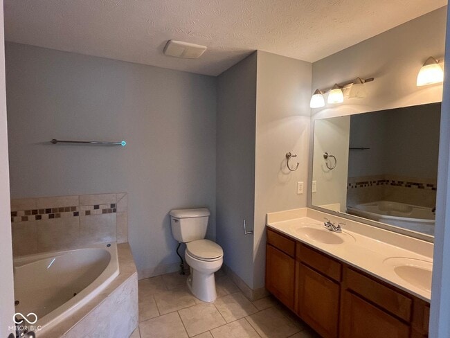 Building Photo - 12028 Esty Way