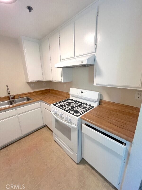 Building Photo - 248 W Avenida Palizada