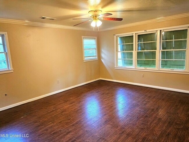 Building Photo - 3416 36th Pl