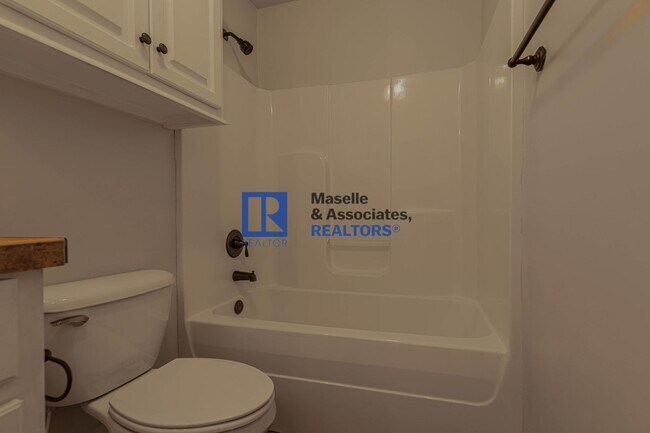 Building Photo - 3 Bed / 2 Bath home in Harvey Crossing