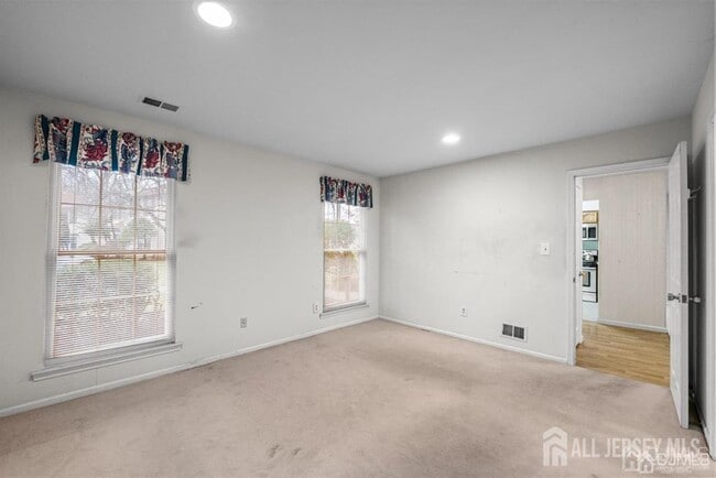 Building Photo - 1801 Timber Oaks Rd