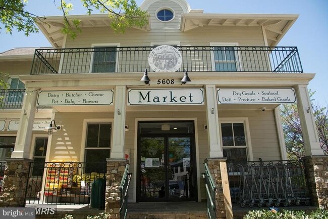 Building Photo - 3605 Quesada St NW