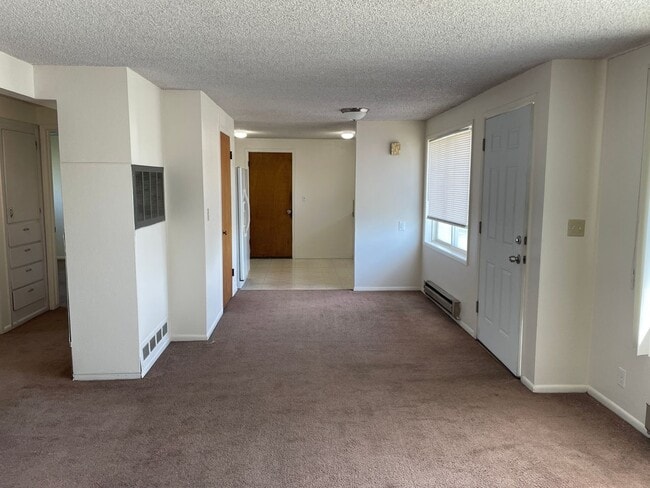 Building Photo - Pet Friendly / House for Rent!!