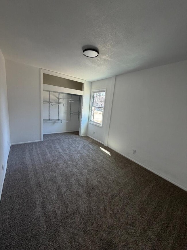 Building Photo - 3770 E Somers Ave