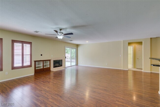 Building Photo - 2701 Port Lewis Ave