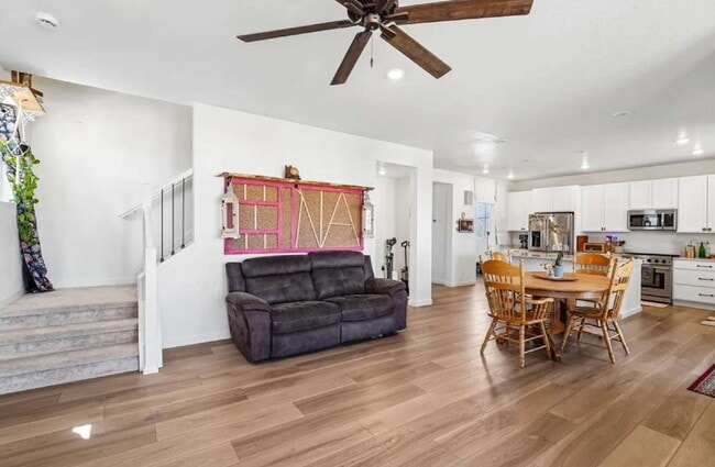 Building Photo - Stunning 4 Bedroom, 2.5 Bath, 3 Car Garage Located in Elizabeth, Co!