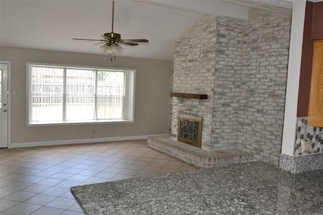 Building Photo - 10538 Long River Dr