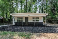 Building Photo - Fully Renovated Cottage near Downtown Smyrna!